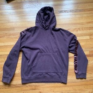 Men’s medium purple urban outfitters hoodie